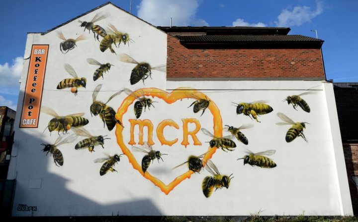 cashless-bee-mural