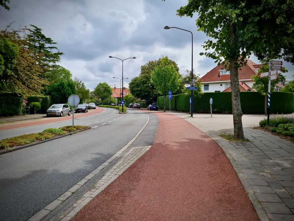 More priority for walking and cycling