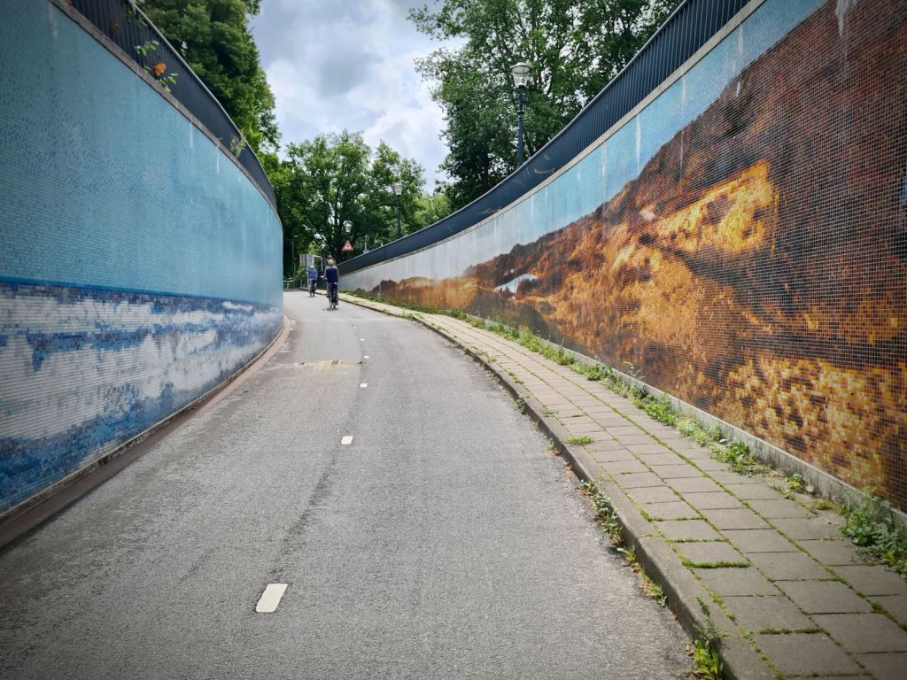 Exiting the underpass, with interesting mosaic decoration