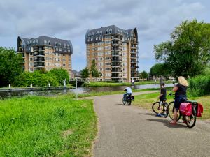 Heading along the path next to the Vliet Canal