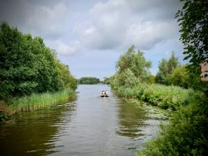 A boat heading towards the lake
