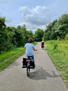 Cycling along the cycle path in Vlietland, notice the well-maintained asphalt surface