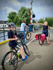 Crossing the lifting bridge, over the Vliet Canal