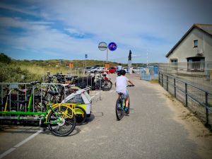 Arriving at Wassenaarse Slag, additional overspill cycle parking