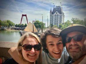 Selfie, looking out at the harbour from the Cube Houses