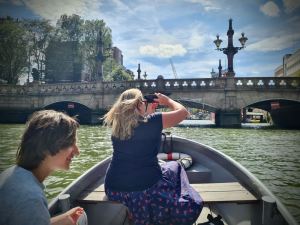 Regentessebrug bridge on Wijnhaven