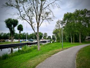 View of moored boats from Jaagpad