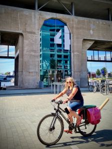 Riding along next to Kraanspoor