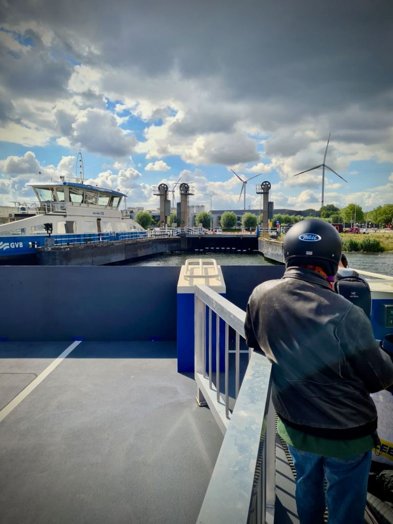 Arriving at Hempontplein