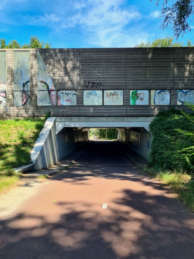Underpass under the A8 motorway, not the most attractive, but better than many UK underpasses