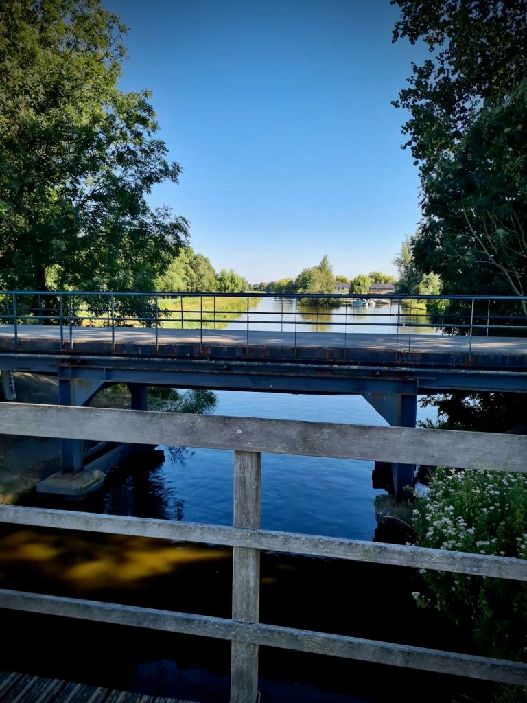 Walking and cycling bridge and road bridge, over Ringvaart