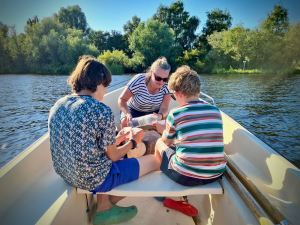 In Jagerplas, stopping for a sandwich and drink