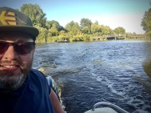 Boat selfie, Spouwpad walking and cycling path in the background