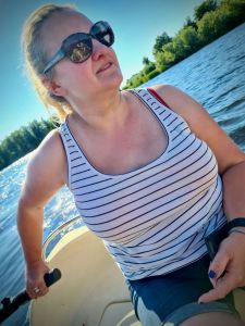 Other half driving the boat on Jagersplas