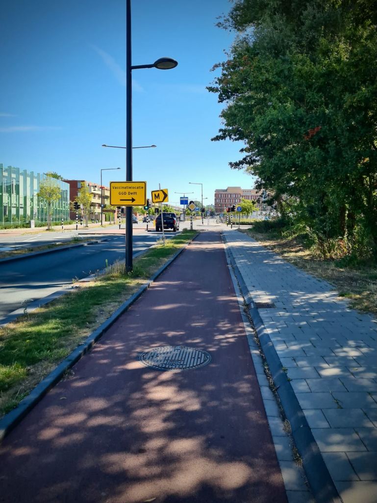 Leaving the car park at Sportpark Den Hoorn