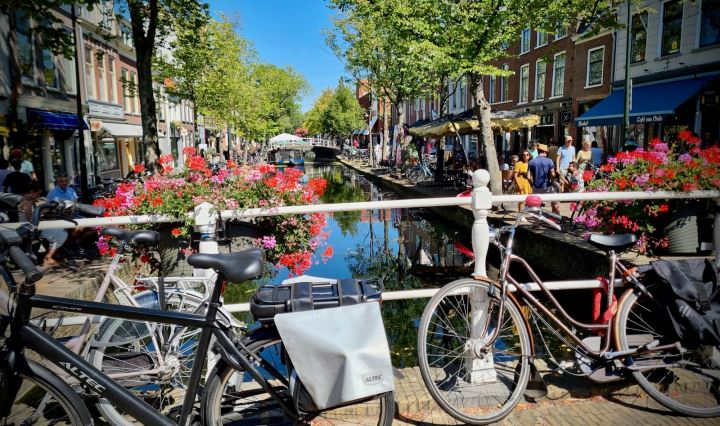 Bridge on Brabantse Turfmarkt