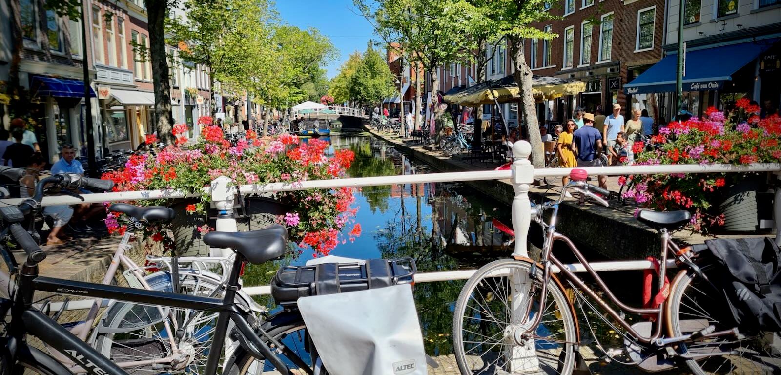 Bridge on Brabantse Turfmarkt