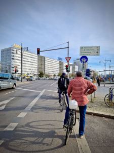 At the lights on Memhardstraße