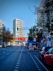 Painted lane and construction work ahead on Michaelkirchstraße
