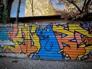 Painted frontages on Falckensteinstraße