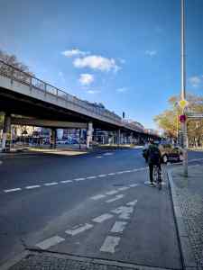 Crossing Wiener Straße