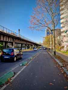 Protected cycle lane on Hallesches Ufer