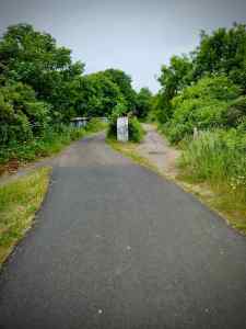 Approaching bridge over the River Avon