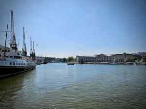 MV Balmoral and Lloyds Amphitheatre