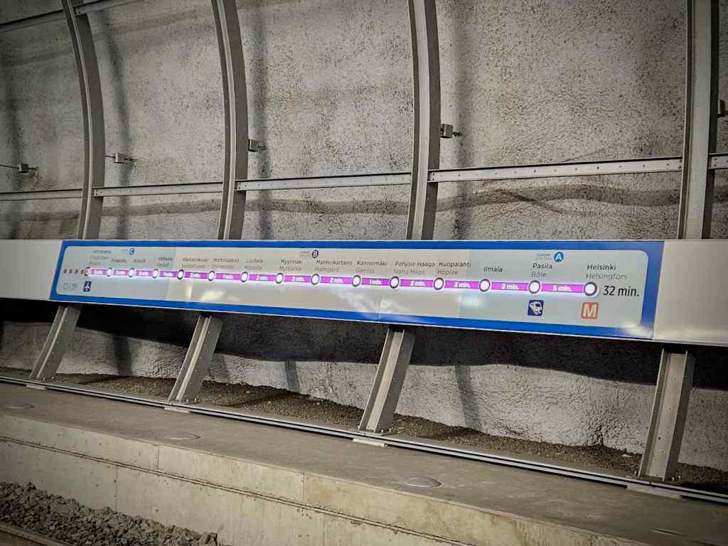 Really clear signage at Helsinki Airport Station