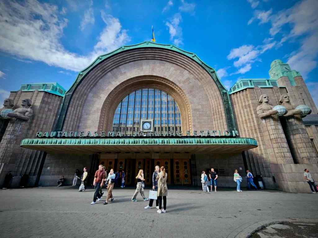 The wonderful and distrinctive Art Nouveau exterior of Helsinki Central Station