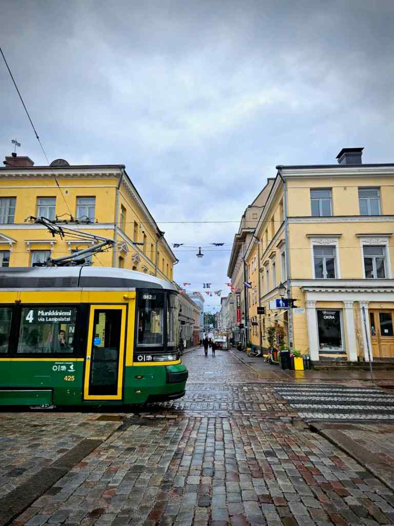 Tram passing Sofiankatu in Senate Square