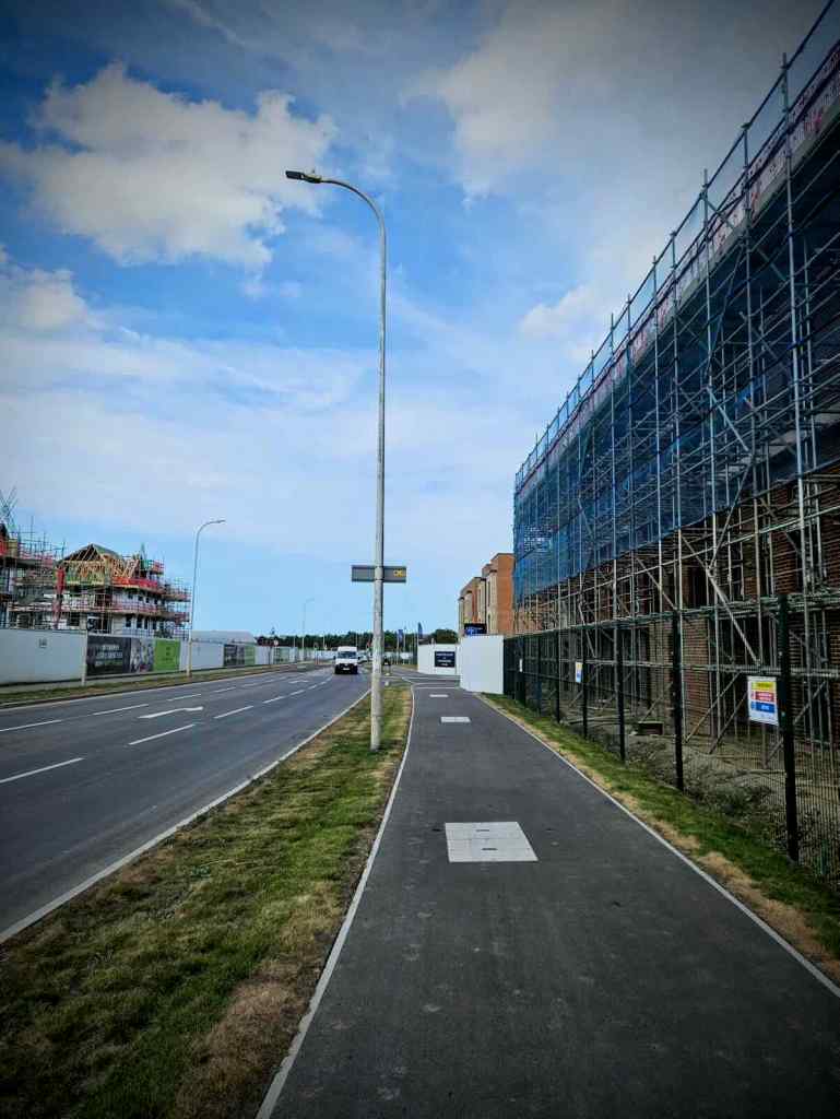 New shared use path on the A256