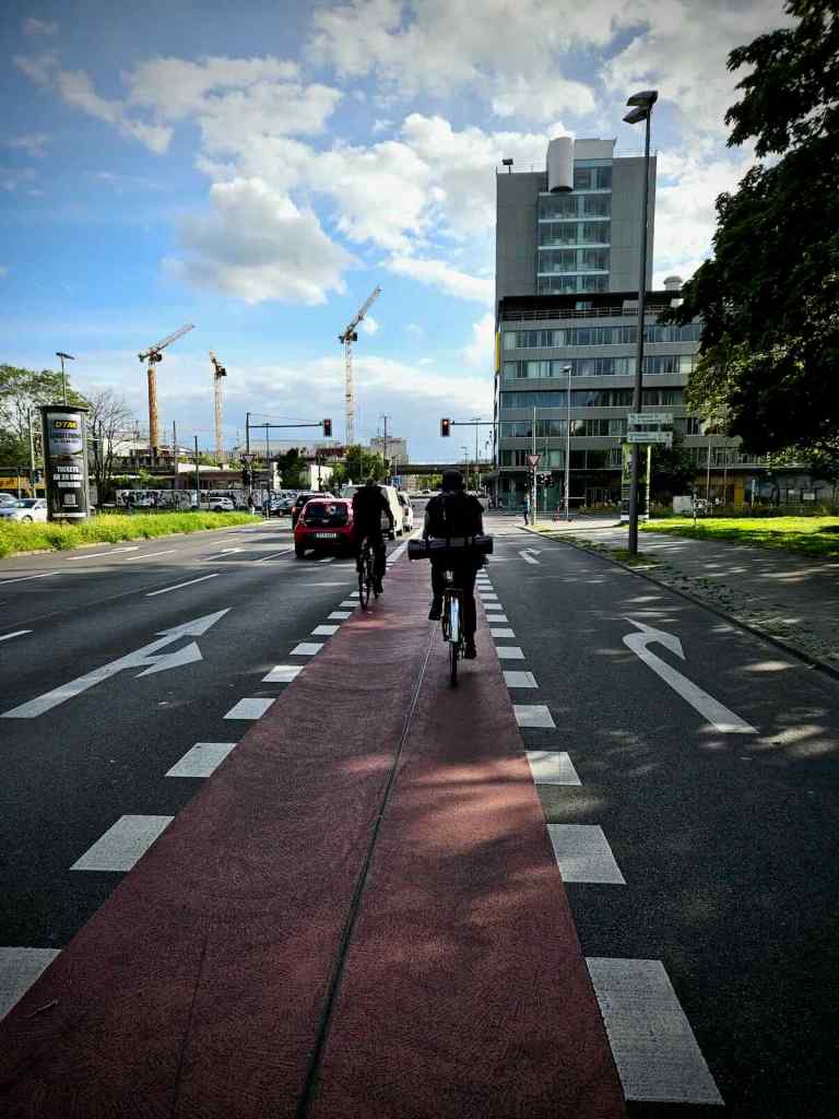 Who doesn't love a suicide cycle lane? On Lichtenberger Straße