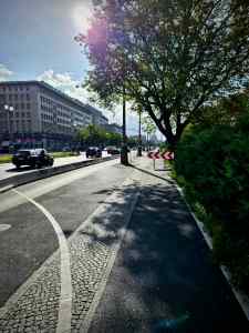 Cycle path diversion on Karl-Marx-Allee