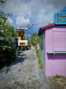 Wandering round Holzmarkt 25