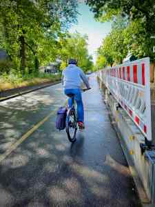 Temporary cycle lane on Kurfürstenstraße