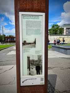 Information board, blocking off Bergstraße