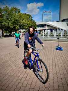 Passing the Wasserkaskaden fountain in Alexanderplatz