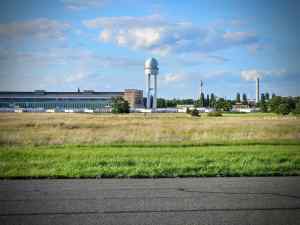 Terminal building and radar tower at Tempelhof airport