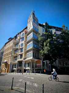 Buildings on Fraenkelufer