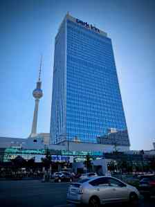 Park Inn Hotel and Berliner Fernsehturm (TV Tower)