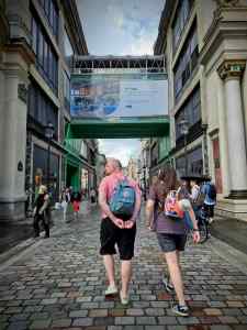 People walking up Rue de Caumartin