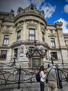 The side of Palais Garnier