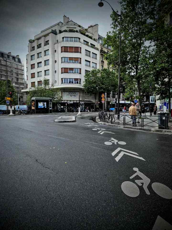 Crossing Place de Clichy