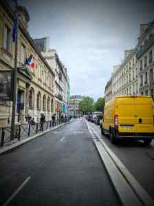 Bidirectional cycle lanes on Rue du Havre