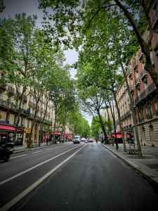In the bus lane on Boulevard de la Tour-Maubourg