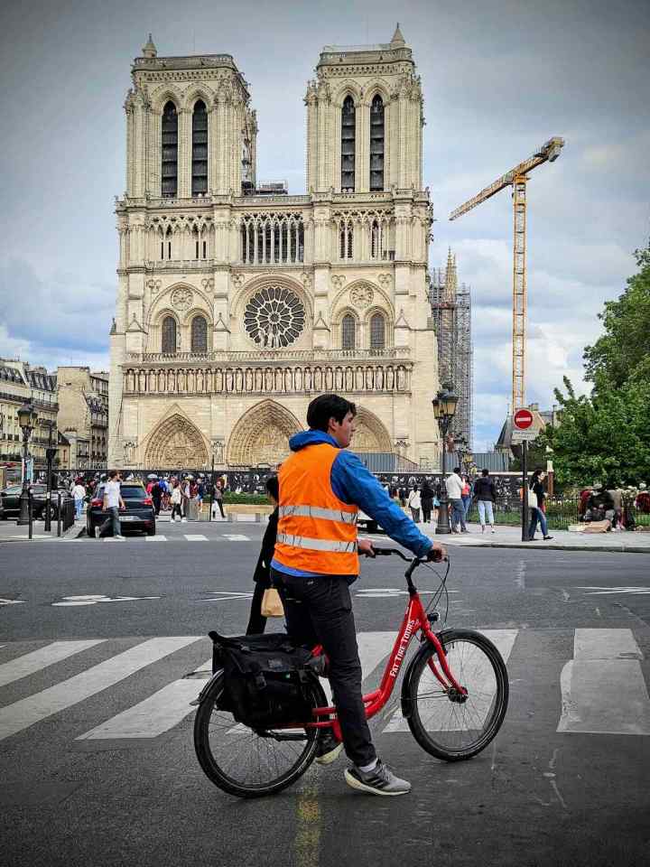 Fat Tire Tours guide in front of Notre-Dame Cathedral