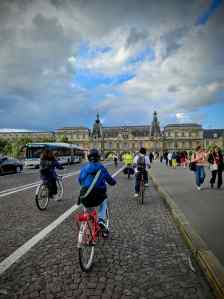 Crossing Pont du Carrousel