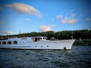 Tour boat on the Seine