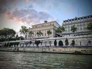 Buildings on Quai de Gesvres